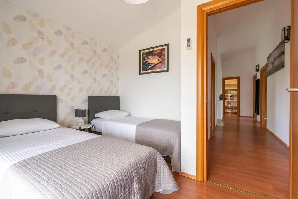 Villa Bliss , Kastela - Croatia Kaštel Novi Kroatien