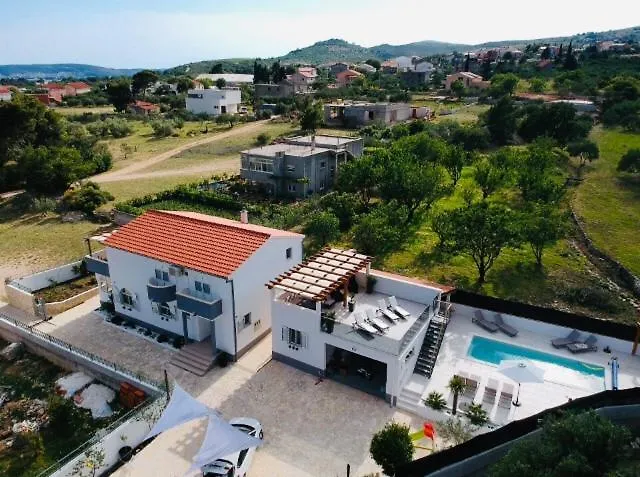 Villa Bliss , Kastela - Croatia Kastel Novi