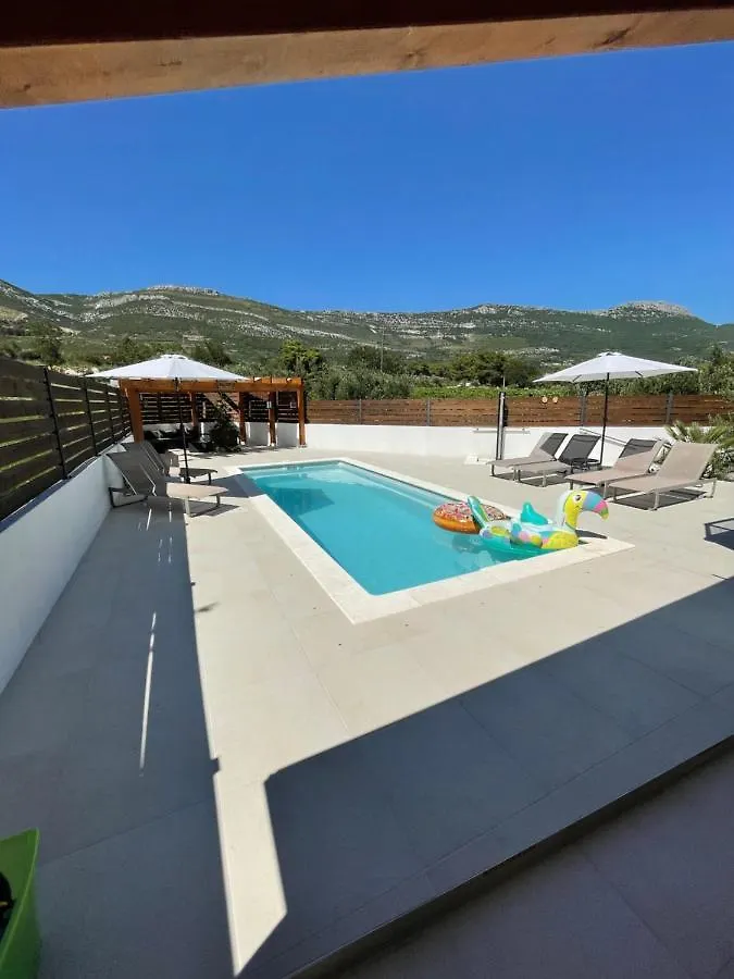 Villa Bliss , Kastela - Croatia Kastel Novi 0*,